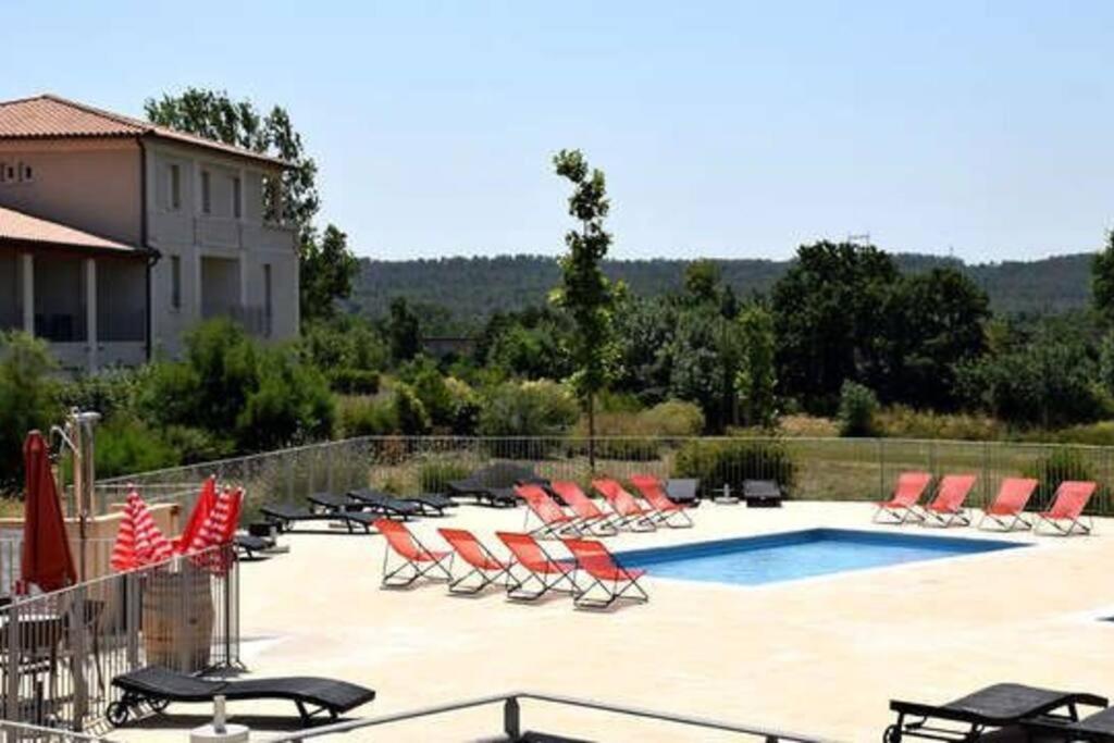 Le Soleil D Eugenie Appartement Dans Residence Avec Piscine Commune Pres De Carcassonne Olonzac Extérieur photo