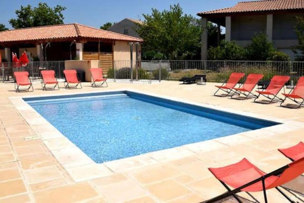 Le Soleil D Eugenie Appartement Dans Residence Avec Piscine Commune Pres De Carcassonne Olonzac Extérieur photo