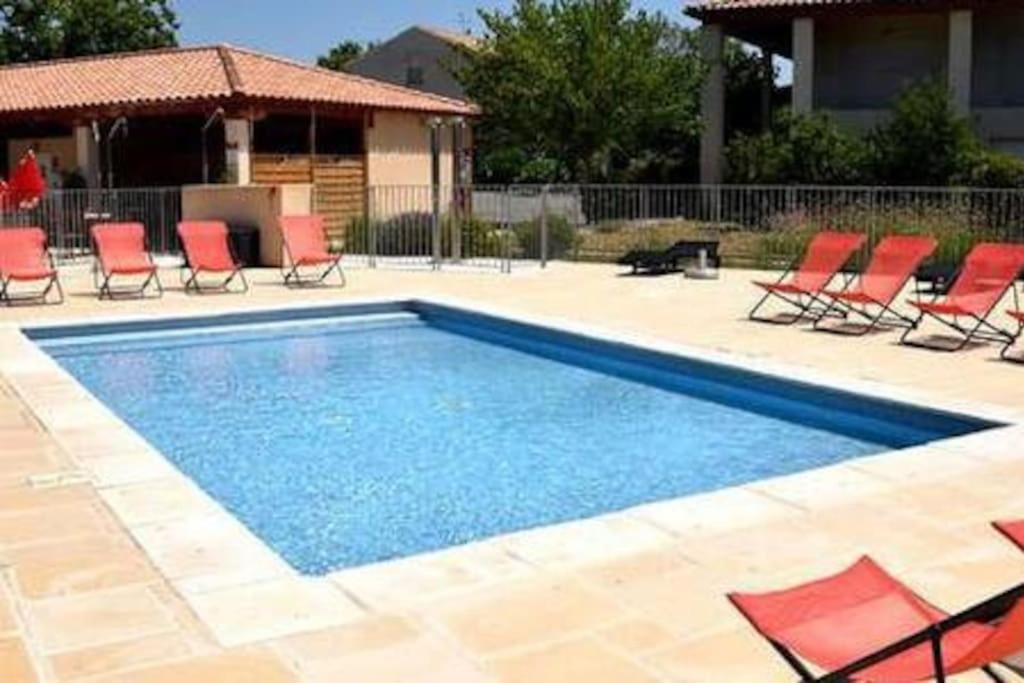 Le Soleil D Eugenie Appartement Dans Residence Avec Piscine Commune Pres De Carcassonne Olonzac Extérieur photo