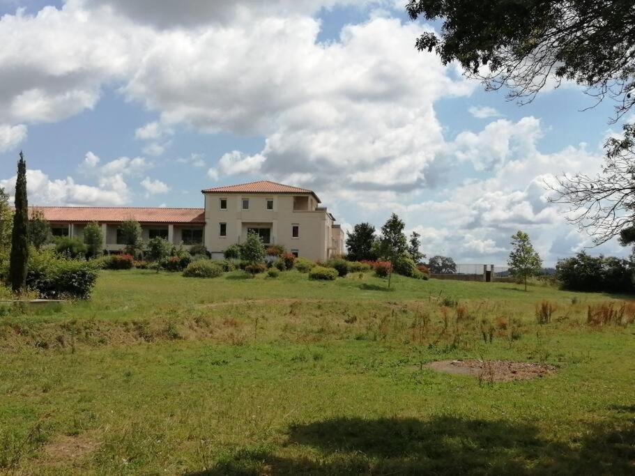 Le Soleil D Eugenie Appartement Dans Residence Avec Piscine Commune Pres De Carcassonne Olonzac Extérieur photo